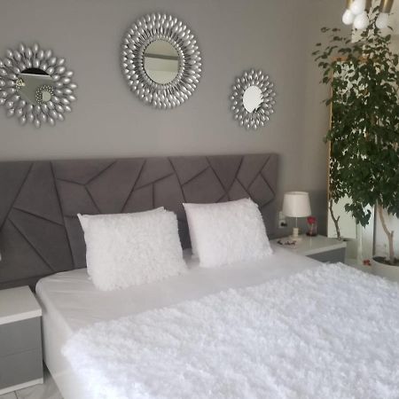 Anis Apartments Саранда Экстерьер фото