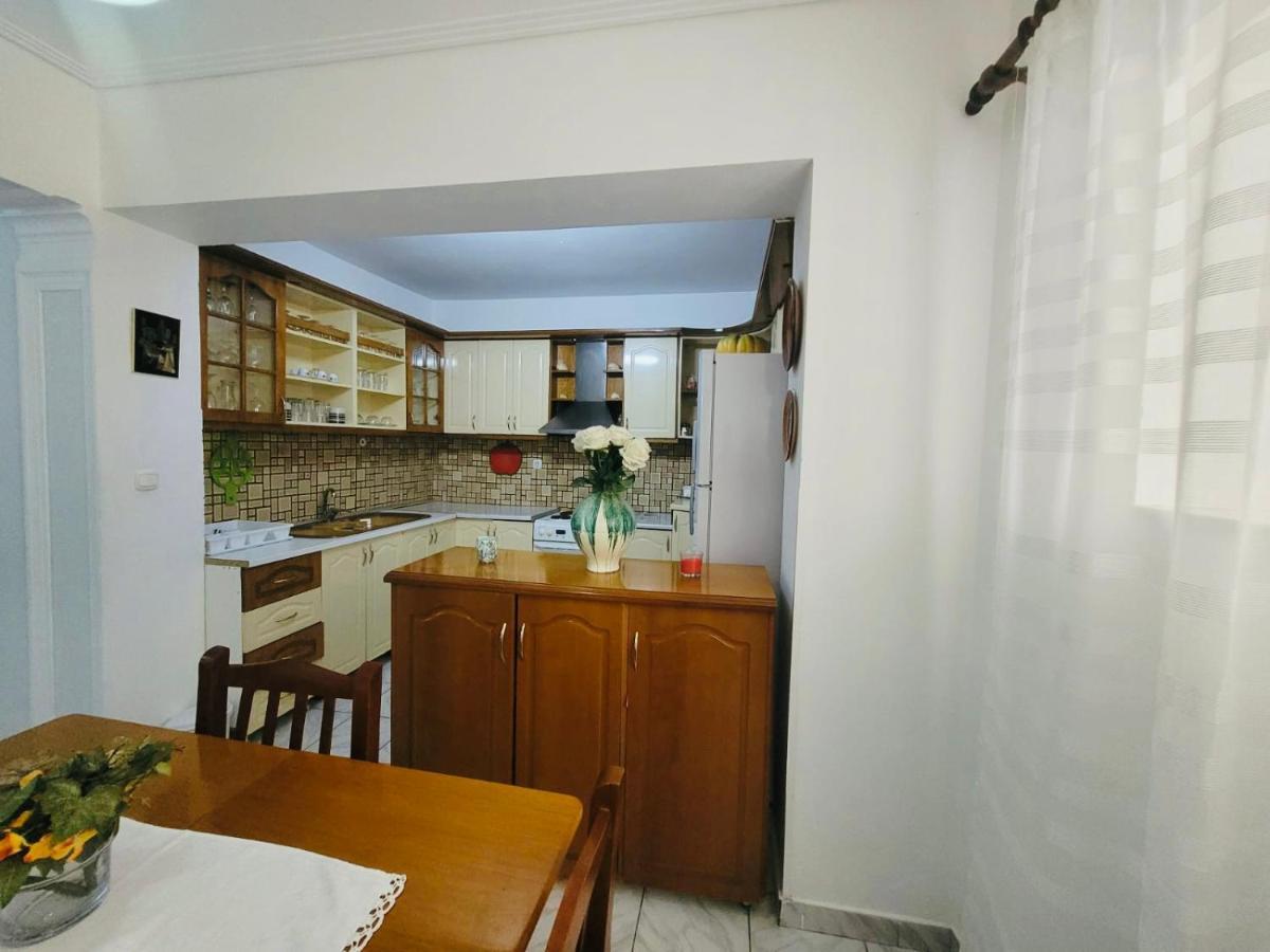 Anis Apartments Саранда Экстерьер фото
