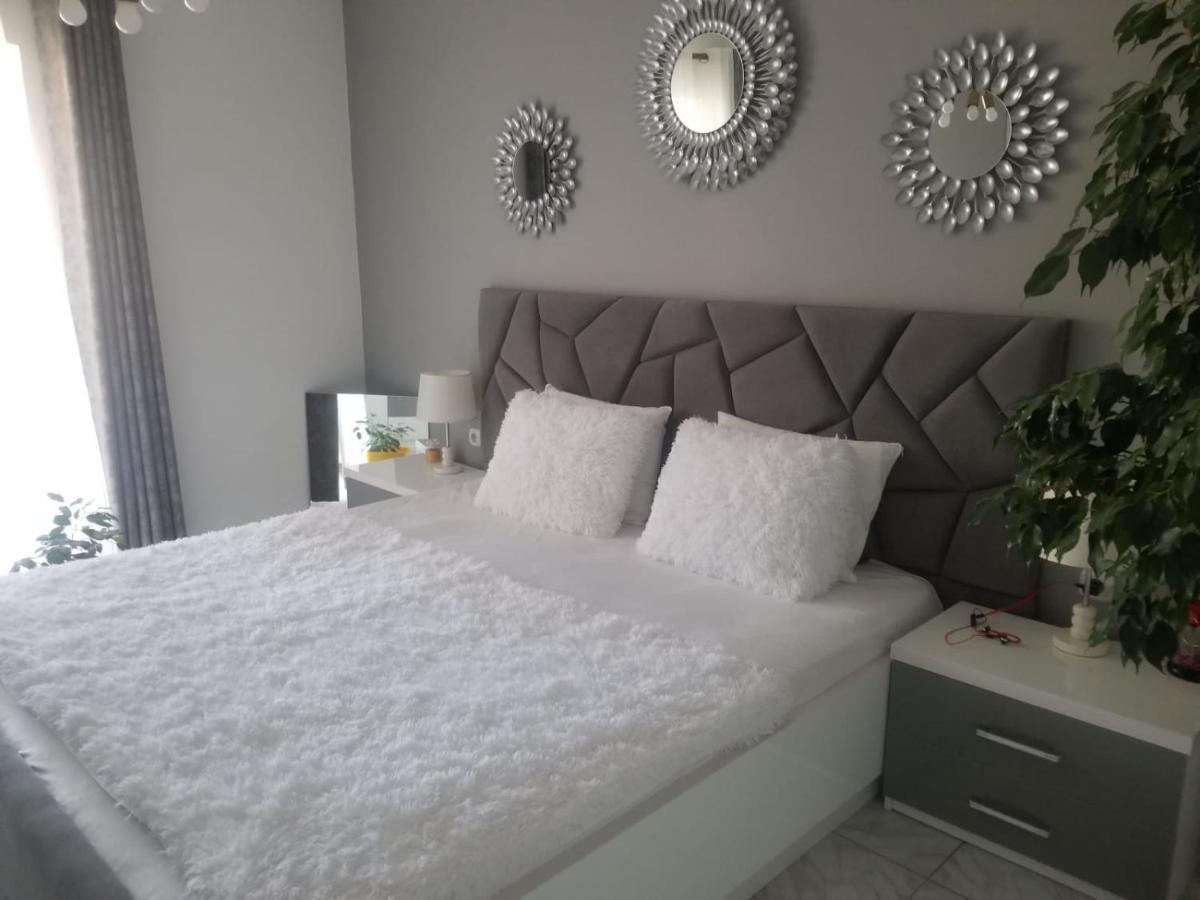 Anis Apartments Саранда Экстерьер фото