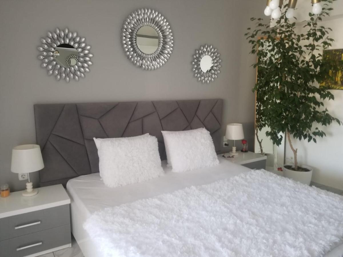 Anis Apartments Саранда Экстерьер фото